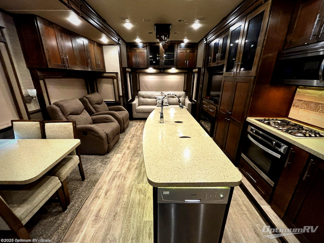 Used 2018 Vanleigh Vilano 365RL available in Ocala, Florida