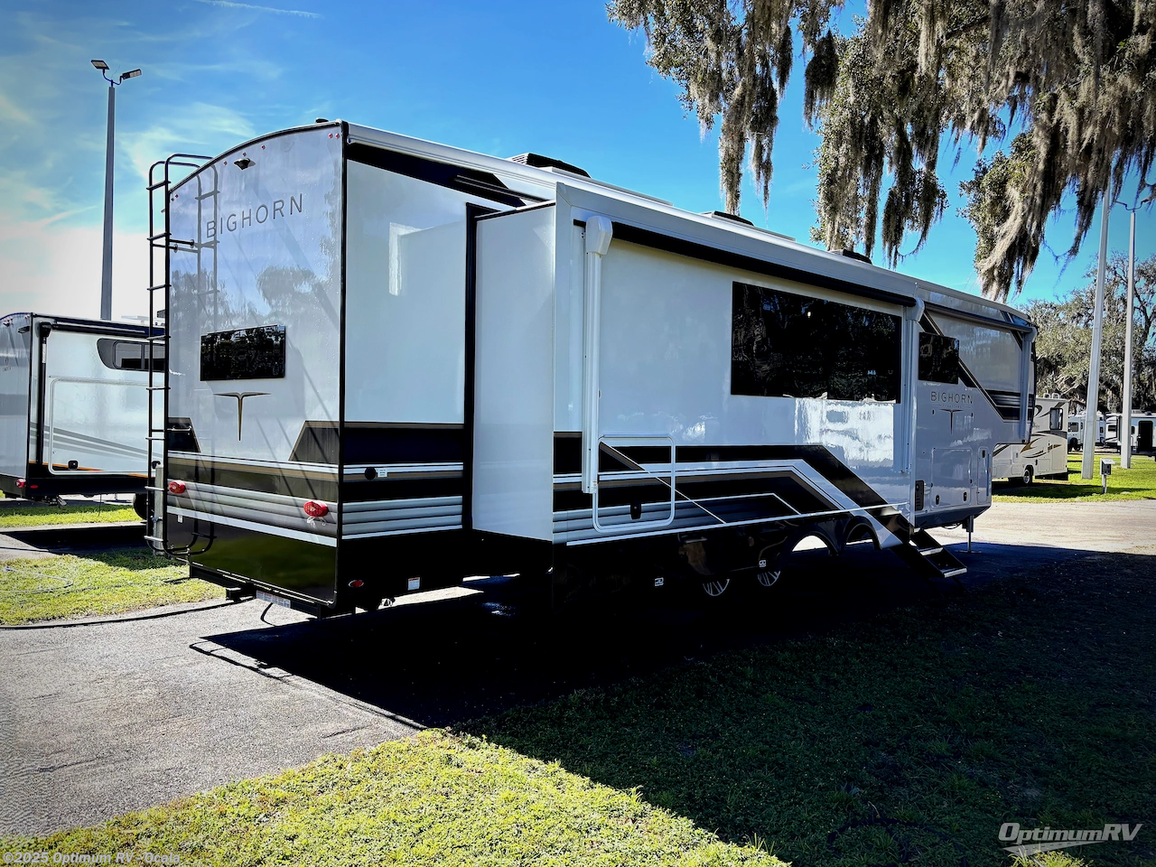 Call now about this 2026 Heartland Bighorn 39RK! 2026 Heartland Bighorn 39RK - New Fifth Wheel For Sale by Optimum RV - Ocala in Ocala, Florida features Slideout, Awning