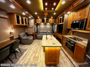 Call now about this 2019 Vanleigh Vilano 370GB! 2019 Vanleigh Vilano 370GB - Used Fifth Wheel For Sale by Optimum RV - Ocala in Ocala, Florida features Slideout