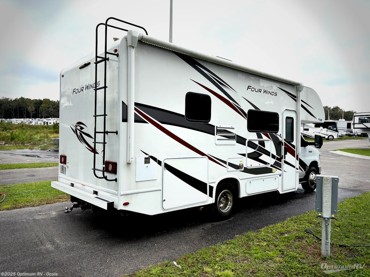 Call now about this 2023 Thor Four Winds 25M! 2023 Thor Four Winds 25M - Used Class C For Sale by Optimum RV - Ocala in Ocala, Florida features Awning, Slideout