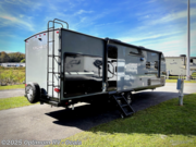 Call now about this 2026 Venture RV Stratus SR261VRB! 2026 Venture RV Stratus SR261VRB - New Travel Trailer For Sale by Optimum RV - Ocala in Ocala, Florida features Awning, Slideout