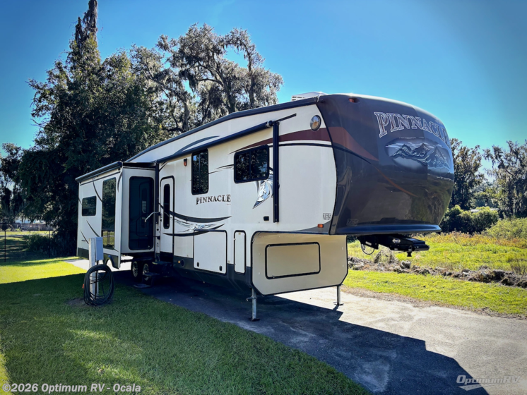 Email now about this 2013 Jayco Pinnacle 36REQS! Used 2013 Jayco Pinnacle 36REQS available in Ocala, Florida