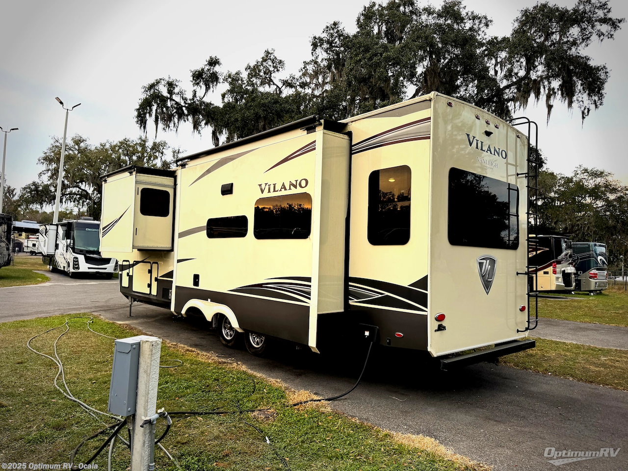 Contact us now about this 2021 Vanleigh Vilano 369FB! 2021 Vilano 369FB by Vanleigh from Optimum RV - Ocala in Ocala, Florida