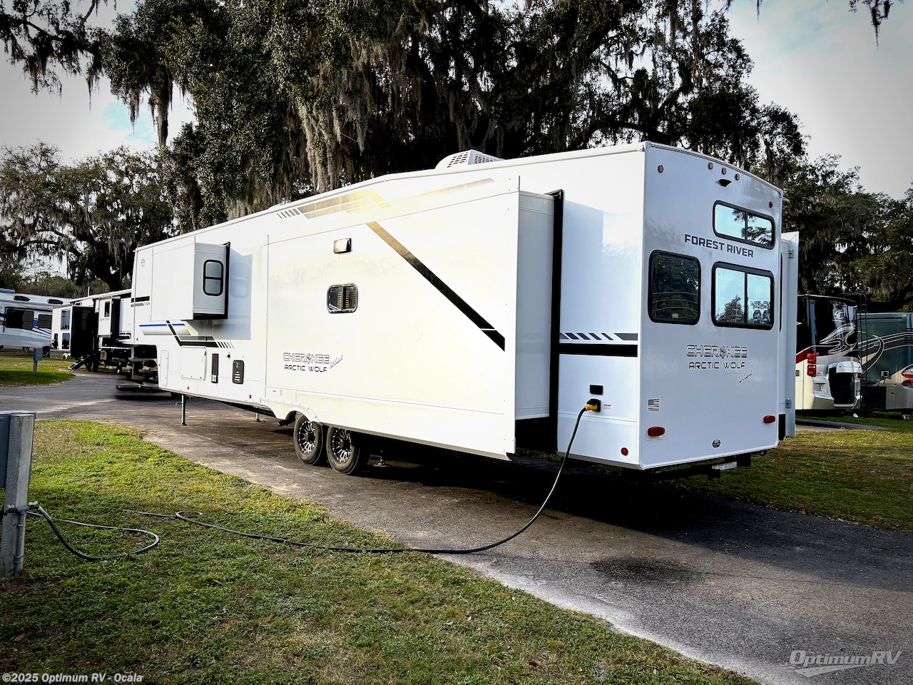 Contact us now about this 2026 Forest River Cherokee Arctic Wolf 38LEAH.G! 2026 Cherokee Arctic Wolf 38LEAH.G by Forest River from Optimum RV - Ocala in Ocala, Florida