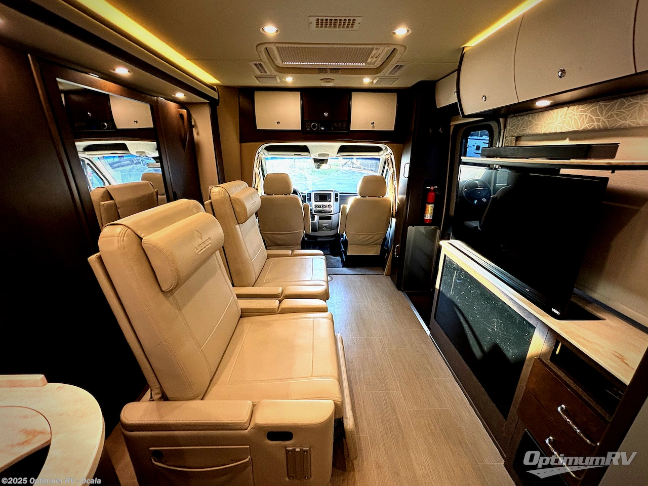 Used 2016 Leisure Travel Unity U24CB available in Ocala, Florida