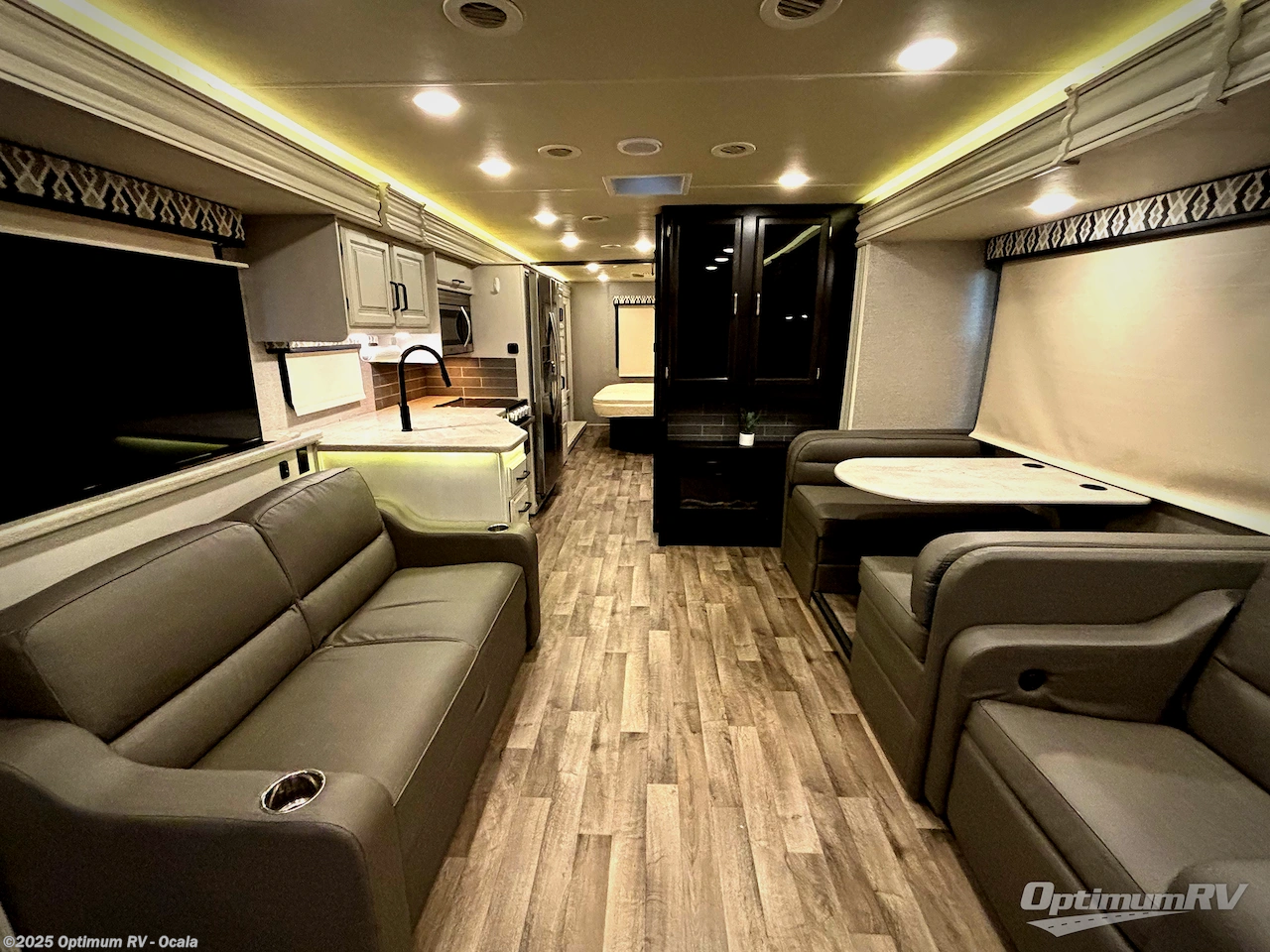 Call now about this 2020 Jayco Precept 34G! 2020 Jayco Precept 34G - Used Class A For Sale by Optimum RV - Ocala in Ocala, Florida features Slideout, Awning
