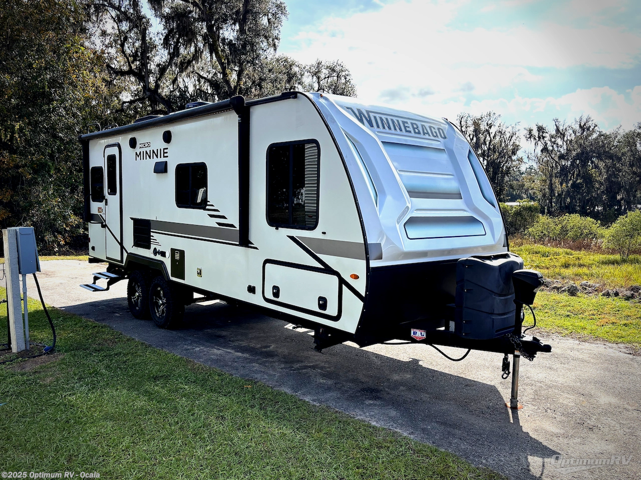 Email now about this 2022 Winnebago Micro Minnie 2225RL! Used 2022 Winnebago Micro Minnie 2225RL available in Ocala, Florida
