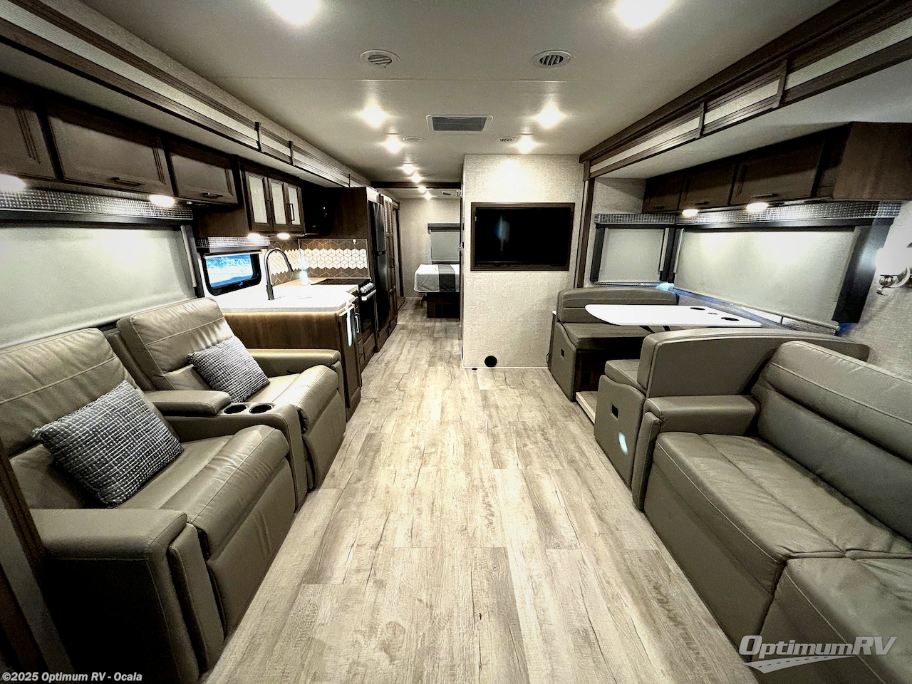 Contact us now about this 2023 Thor Windsport 34R! 2023 Windsport 34R by Thor from Optimum RV - Ocala in Ocala, Florida