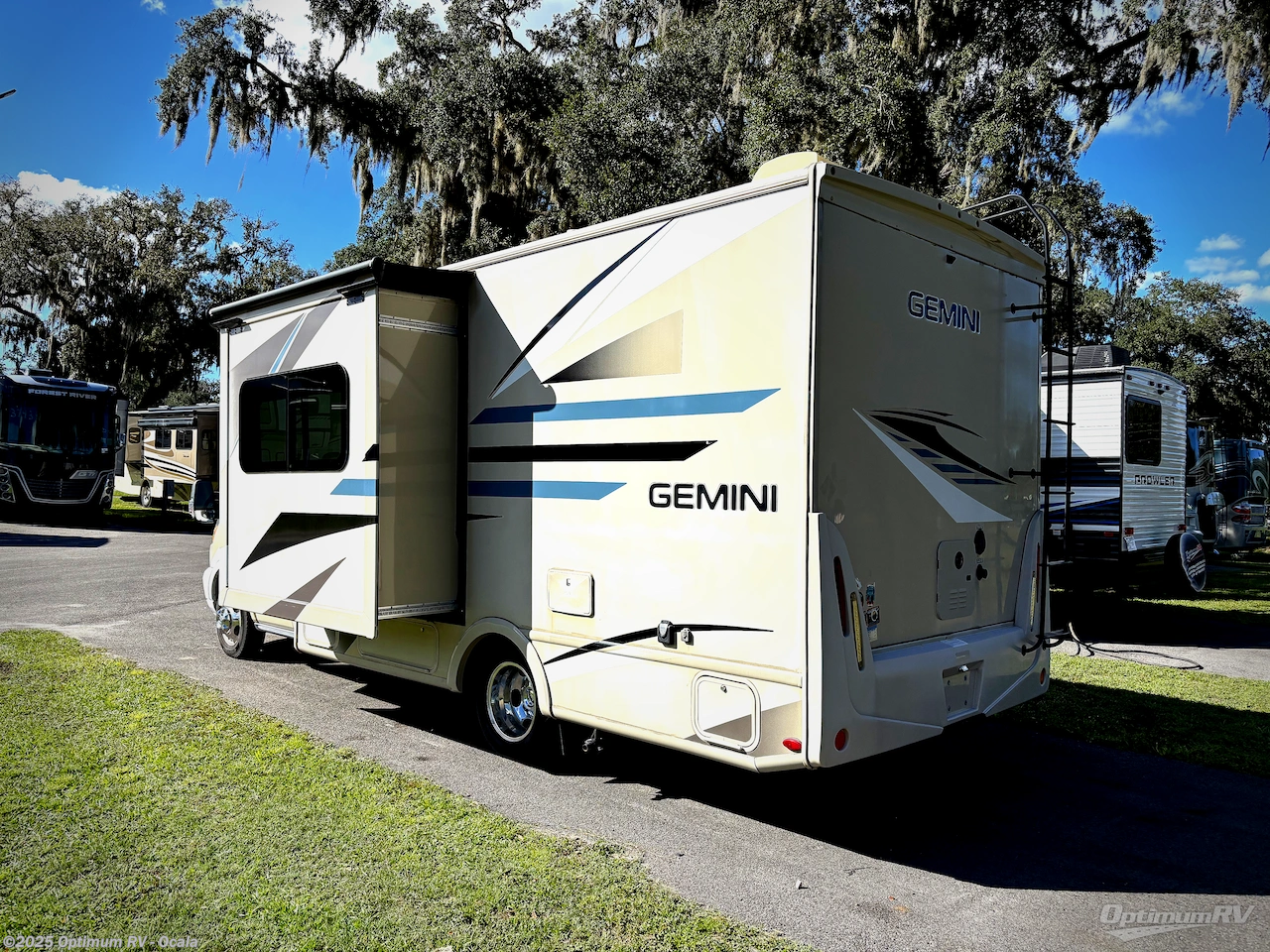 Contact us now about this 2018 Thor Gemini 23TK! 2018 Gemini 23TK by Thor from Optimum RV - Ocala in Ocala, Florida
