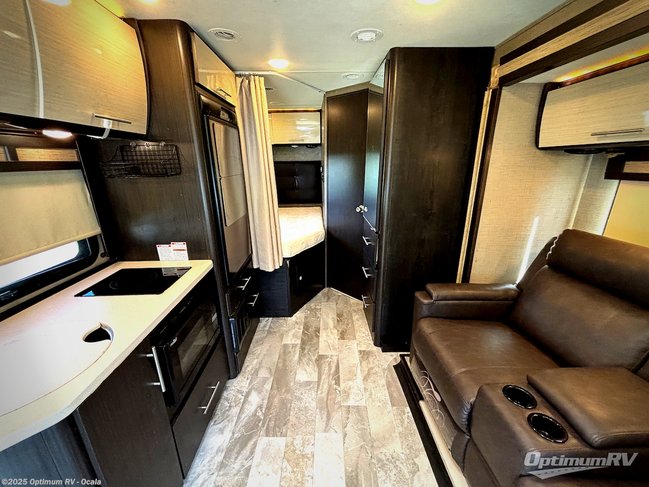 Used 2018 Thor Gemini 23TK available in Ocala, Florida