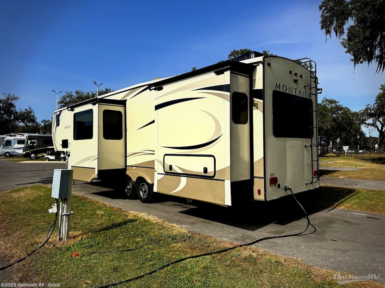 Contact us now about this 2018 Keystone Montana 3820FK! 2018 Montana 3820FK by Keystone from Optimum RV - Ocala in Ocala, Florida