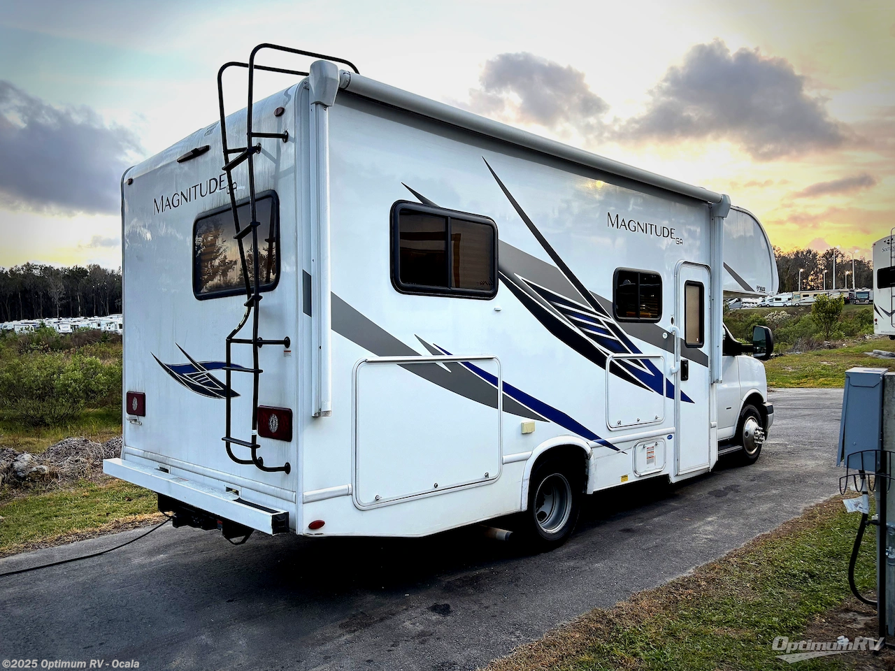 Call now about this 2023 Thor Magnitude GA22! 2023 Thor Magnitude GA22 - Used Class C For Sale by Optimum RV - Ocala in Ocala, Florida