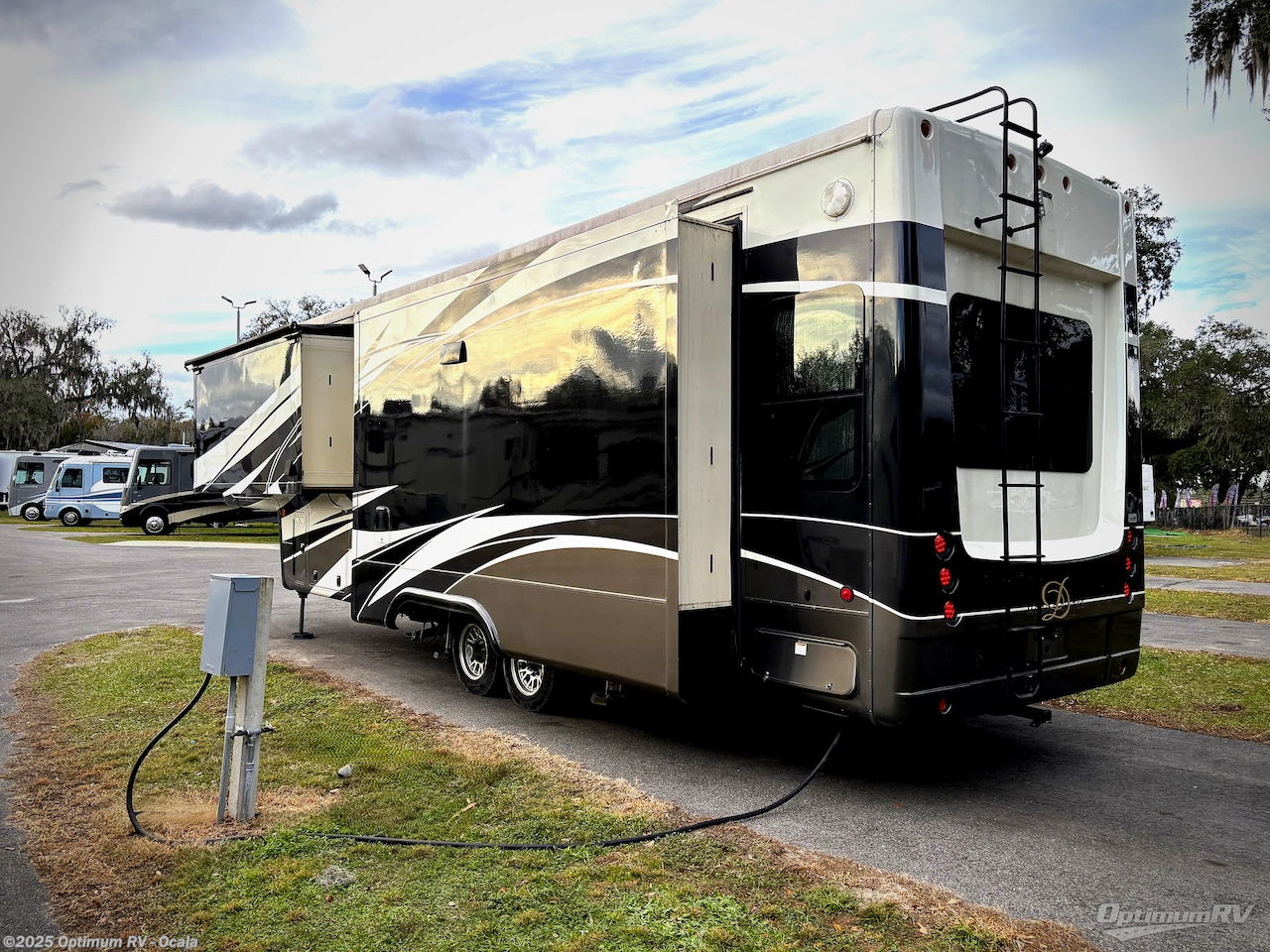 Contact us now about this 2019 DRV Mobile Suites 36RSSB3! 2019 Mobile Suites 36RSSB3 by DRV from Optimum RV - Ocala in Ocala, Florida