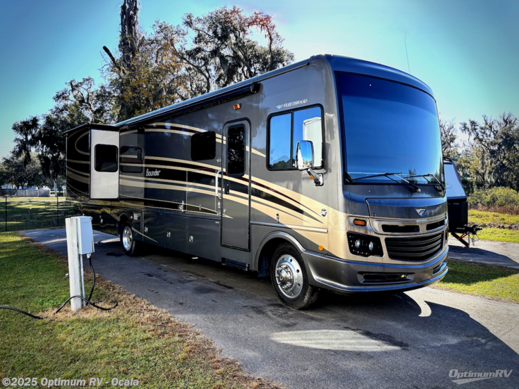 Email now about this 2016 Fleetwood Bounder 35K! Used 2016 Fleetwood Bounder 35K available in Ocala, Florida