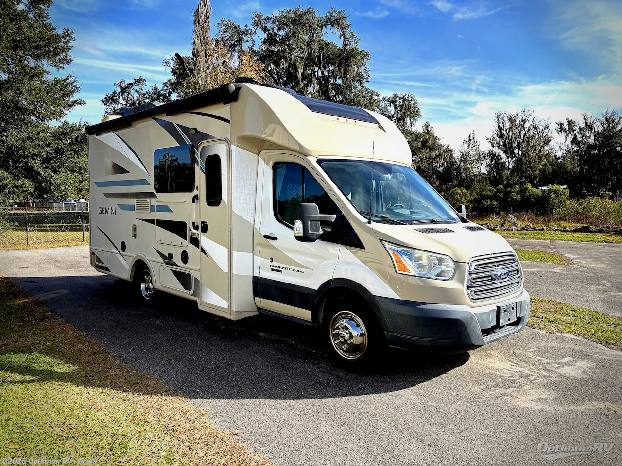 Email now about this 2016 Thor Gemini 23TR! Used 2016 Thor Gemini 23TR available in Ocala, Florida