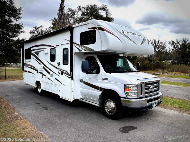 Email now about this 2017 Forest River Sunseeker 2500TS Ford! Used 2017 Forest River Sunseeker 2500TS Ford available in Ocala, Florida