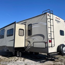2016 Keystone Hideout 295BHS  - Fifth Wheel Used  in Palmyra MO For Sale by Beilstein's RV & Auto call 800-748-7173 today for more info.
