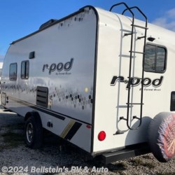 2021 Forest River R-Pod RP-192  - Travel Trailer Used  in Palmyra MO For Sale by Beilstein's RV & Auto call 800-748-7173 today for more info.