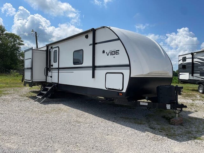 Used 2021 Forest River Vibe 31ML available in Palmyra, Missouri
