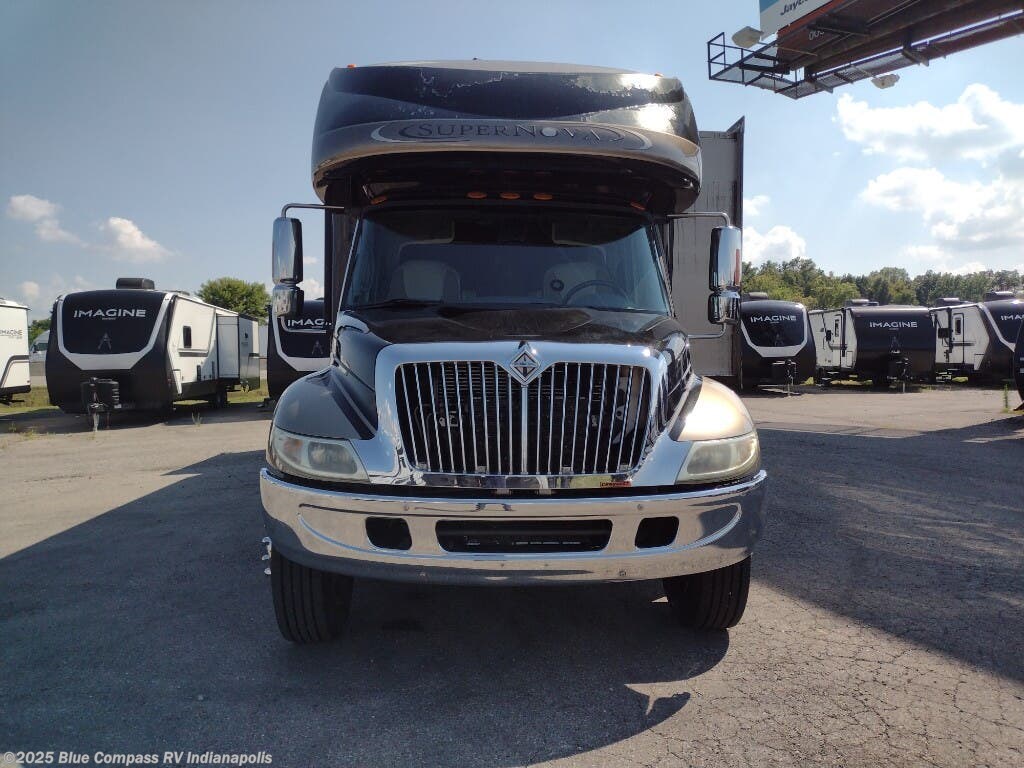 Contact us now about this 2008 Gulf Stream SuperNova 6372! 2008 SuperNova 6372 by Gulf Stream from Blue Compass RV Indianapolis in Indianapolis, Indiana