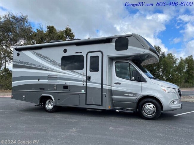 2023 Isata 3 Series 24FW by Dynamax Corp from Conejo RV in Thousand Oaks, California
