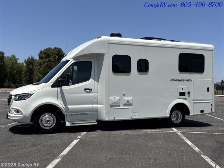 Email now about this 2026 Pleasure-Way Plateau XLRB ! New 2026 Pleasure-Way Plateau XLRB available in Thousand Oaks, California