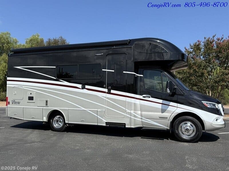 Contact us now about this 2020 Winnebago View 24D! 2020 View 24D by Winnebago from Conejo RV in Thousand Oaks, California