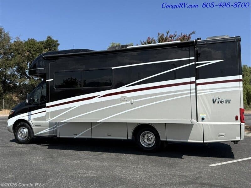 Call now about this 2020 Winnebago View 24D! 2020 Winnebago View 24D - Used Class C For Sale by Conejo RV in Thousand Oaks, California