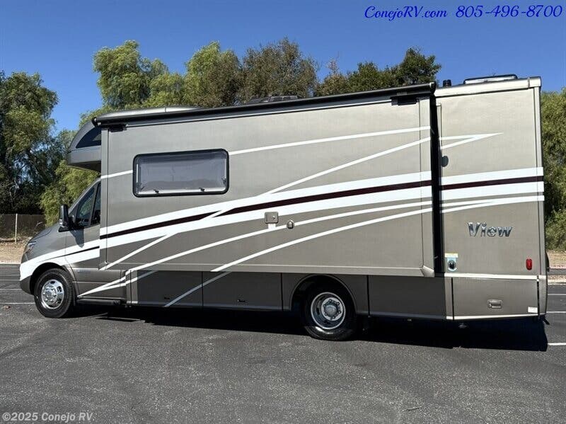 Call now about this 2022 Winnebago View 24D! 2022 Winnebago View 24D - Used Class C For Sale by Conejo RV in Thousand Oaks, California