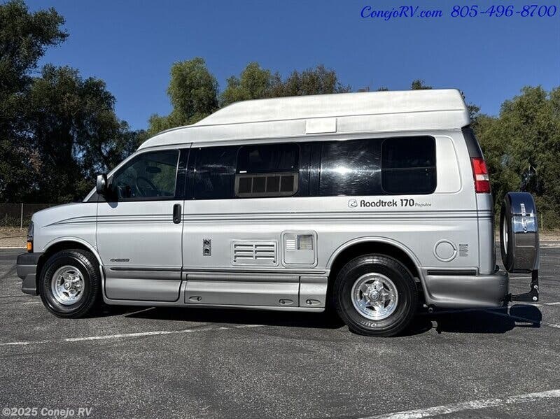 Call now about this 2007 Roadtrek Popular 170! 2007 Roadtrek Popular 170 - Used Class B For Sale by Conejo RV in Thousand Oaks, California