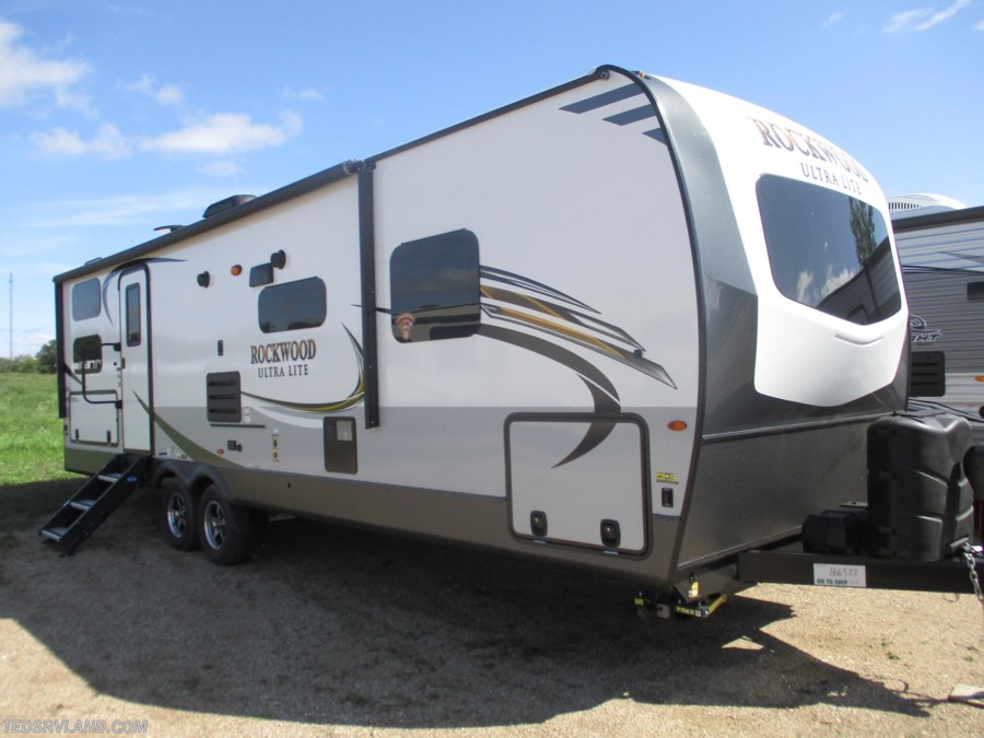 2020 Forest River Rockwood Ultra Lite 2706WS 2020 Forest River Rockwood Ultra Lite 2706WS