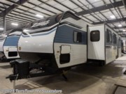 New 2023 CrossRoads Zinger 328SB available in Grand Rapids, Michigan