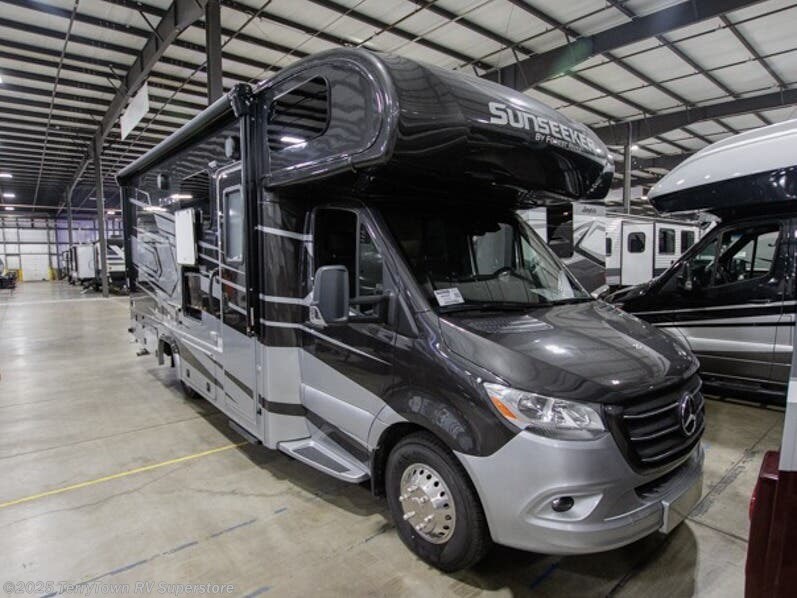 Email now about this 2023 Forest River Sunseeker MBS 2400T! New 2023 Forest River Sunseeker MBS 2400T available in Grand Rapids, Michigan