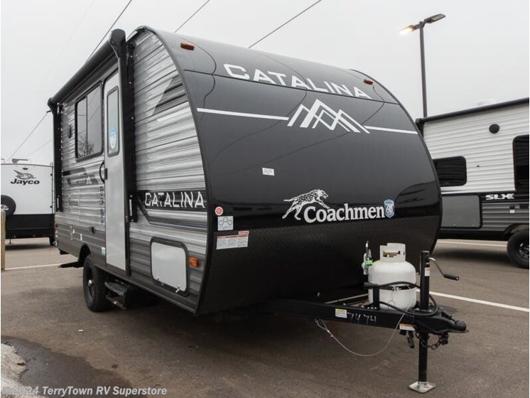 New 2024 Coachmen Catalina Summit Series 7 154RBX available in Grand Rapids, Michigan