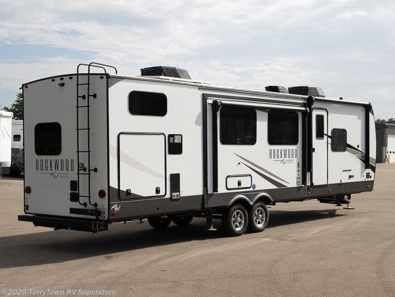 Contact us now about this 2025 Forest River Rockwood Signature 8336BH! 2025 Rockwood Signature 8336BH by Forest River from TerryTown RV Superstore in Grand Rapids, Michigan