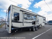 New 2022 Jayco Pinnacle 36SSWS available in Grand Rapids, Michigan