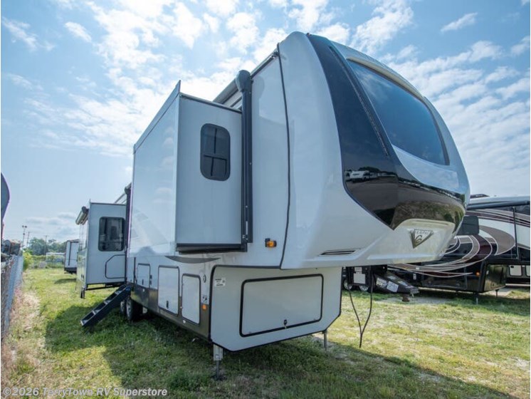 Email now about this 2022 Forest River Cedar Creek Champagne Edition 38EBS! Used 2022 Forest River Cedar Creek Champagne Edition 38EBS available in Grand Rapids, Michigan