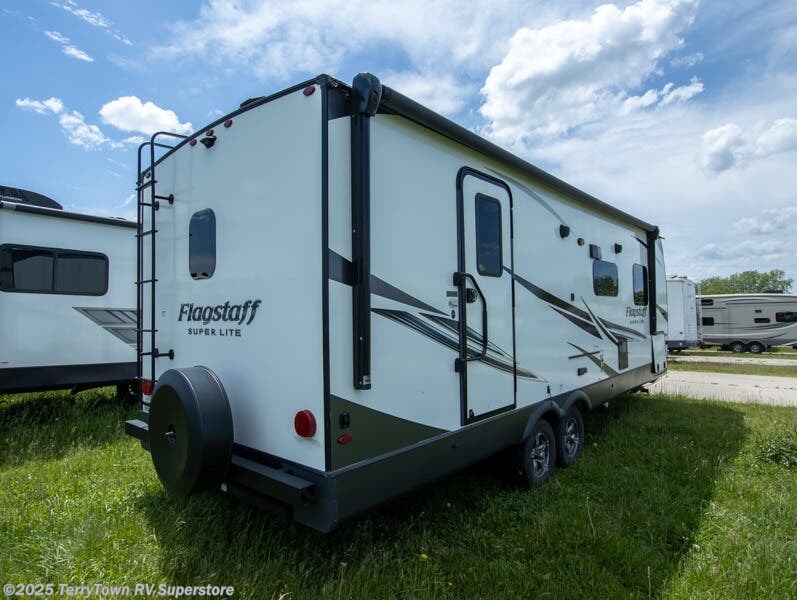 Contact us now about this 2022 Forest River Flagstaff Super Lite 26RBWS! 2022 Flagstaff Super Lite 26RBWS by Forest River from TerryTown RV Superstore in Grand Rapids, Michigan
