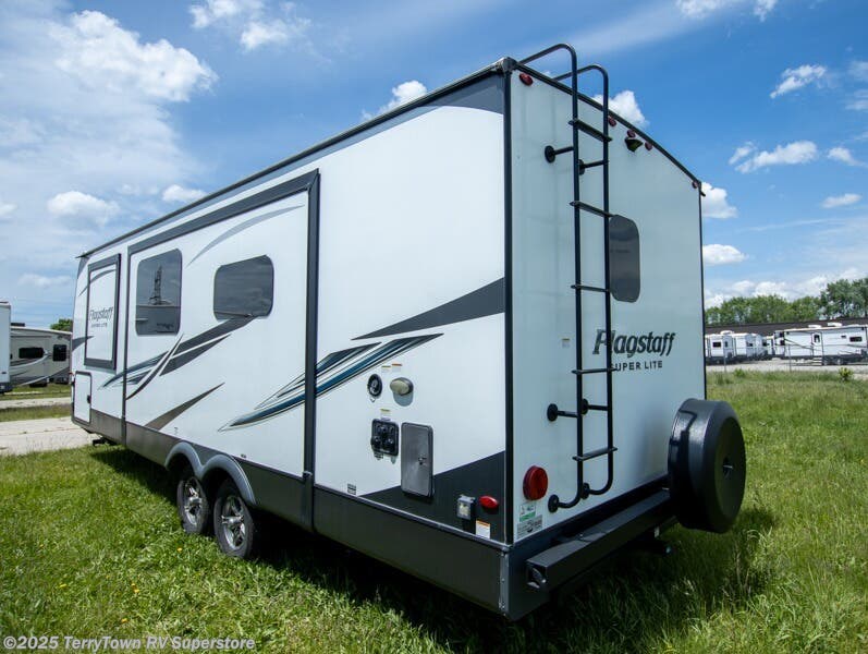 Used 2022 Forest River Flagstaff Super Lite 26RBWS available in Grand Rapids, Michigan