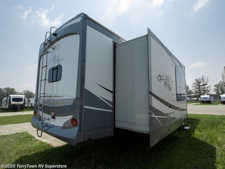 Contact us now about this 2018 Highland Ridge Open Range 3X 388RKS! 2018 Open Range 3X 388RKS by Highland Ridge from TerryTown RV Superstore in Grand Rapids, Michigan