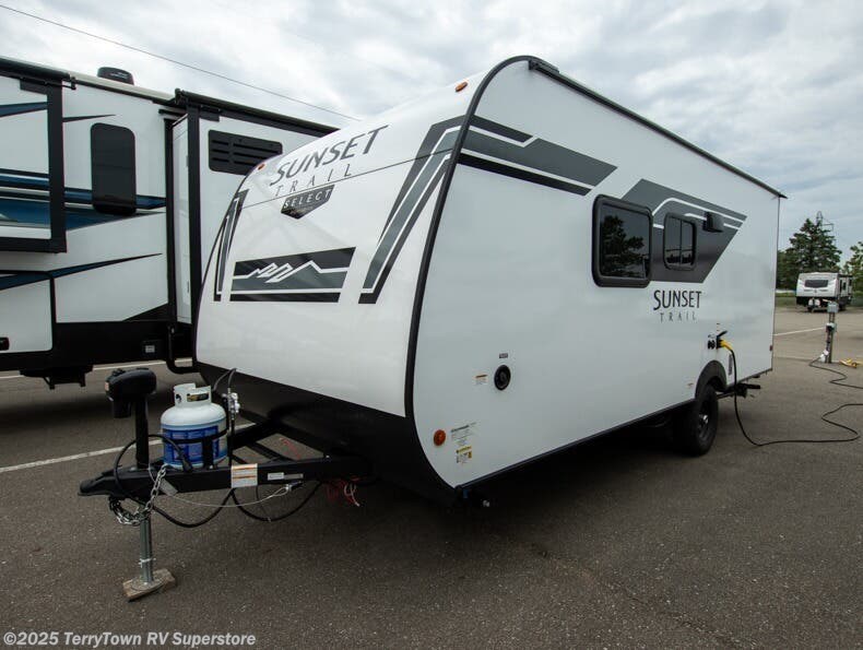 New 2026 CrossRoads Sunset Trail 17RBS available in Grand Rapids, Michigan