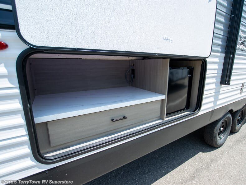 Contact us now about this 2026 Jayco Jay Flight SLX 261BHS! 2026 Jay Flight SLX 261BHS by Jayco from TerryTown RV Superstore in Grand Rapids, Michigan