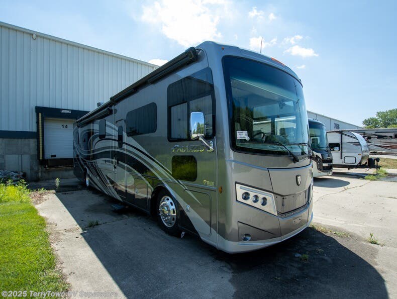Email now about this 2022 Thor Motor Coach Palazzo 37.4! Used 2022 Thor Motor Coach Palazzo 37.4 available in Grand Rapids, Michigan