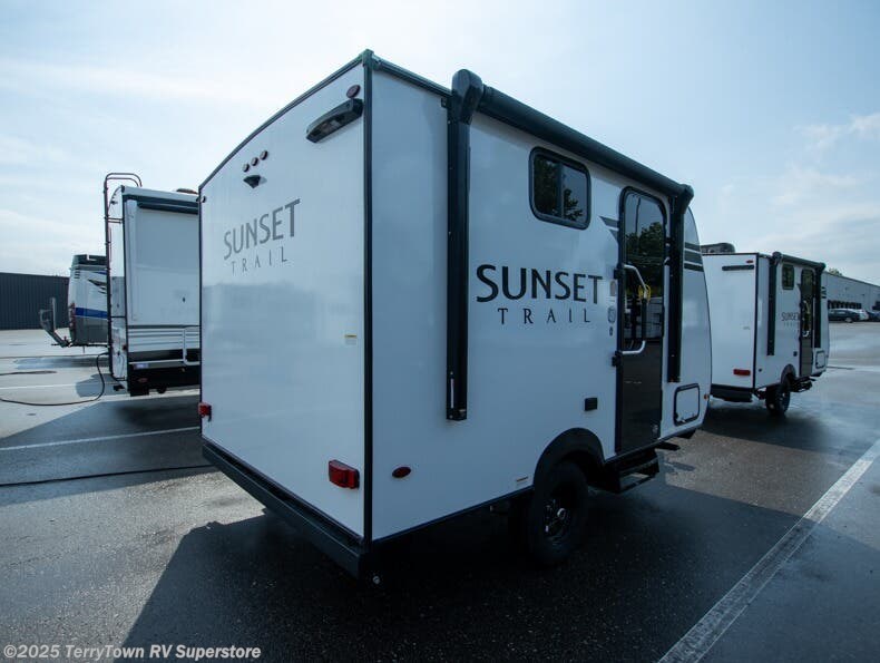 Call now about this 2026 CrossRoads Sunset Trail 13BHS! 2026 CrossRoads Sunset Trail 13BHS - New Travel Trailer For Sale by TerryTown RV Superstore in Grand Rapids, Michigan