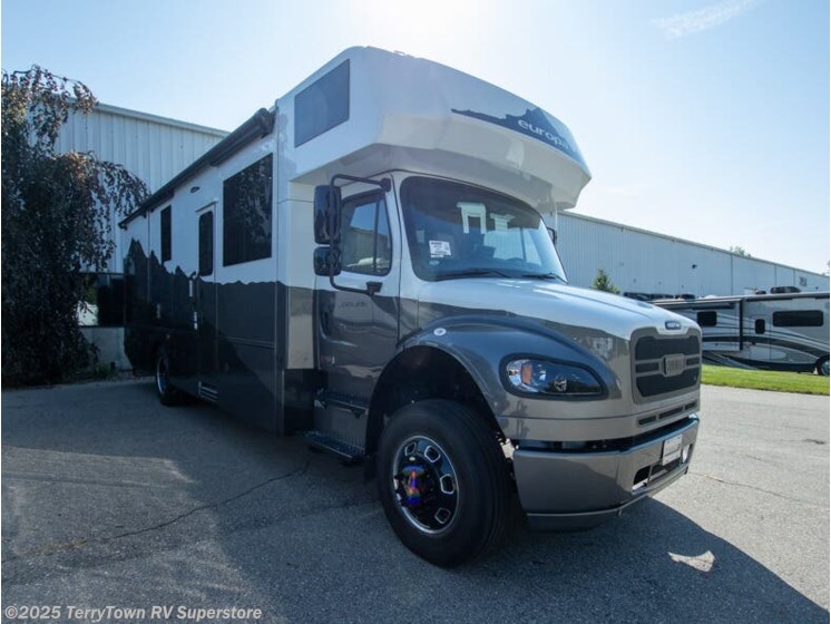 Email now about this 2026 Dynamax Corp Europa 32KD! New 2026 Dynamax Corp Europa 32KD available in Grand Rapids, Michigan