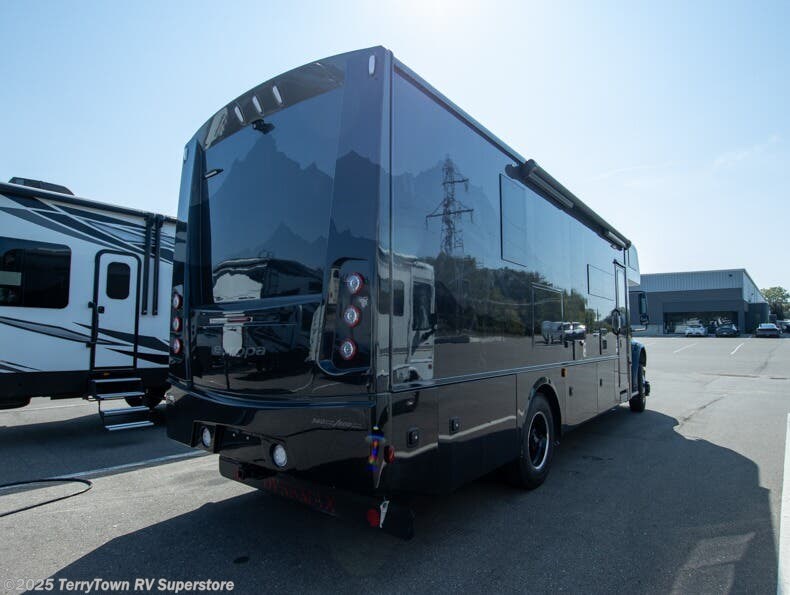 New 2026 Dynamax Corp Europa 31SS available in Grand Rapids, Michigan