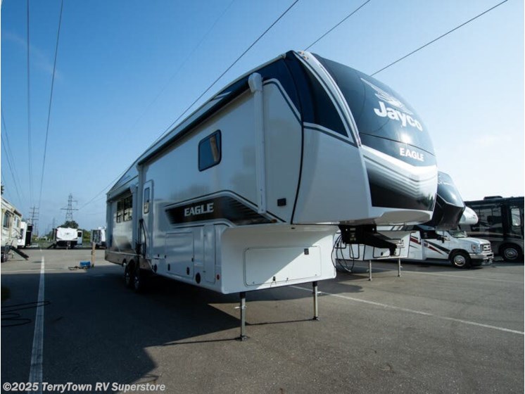 Email now about this 2026 Jayco Eagle 365UKTS! New 2026 Jayco Eagle 365UKTS available in Grand Rapids, Michigan
