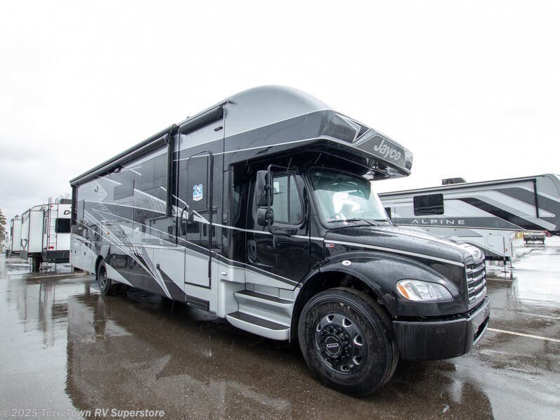 Email now about this 2025 Jayco Seneca 37M! New 2025 Jayco Seneca 37M available in Grand Rapids, Michigan