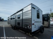 New 2026 CrossRoads Zinger 390DB available in Grand Rapids, Michigan