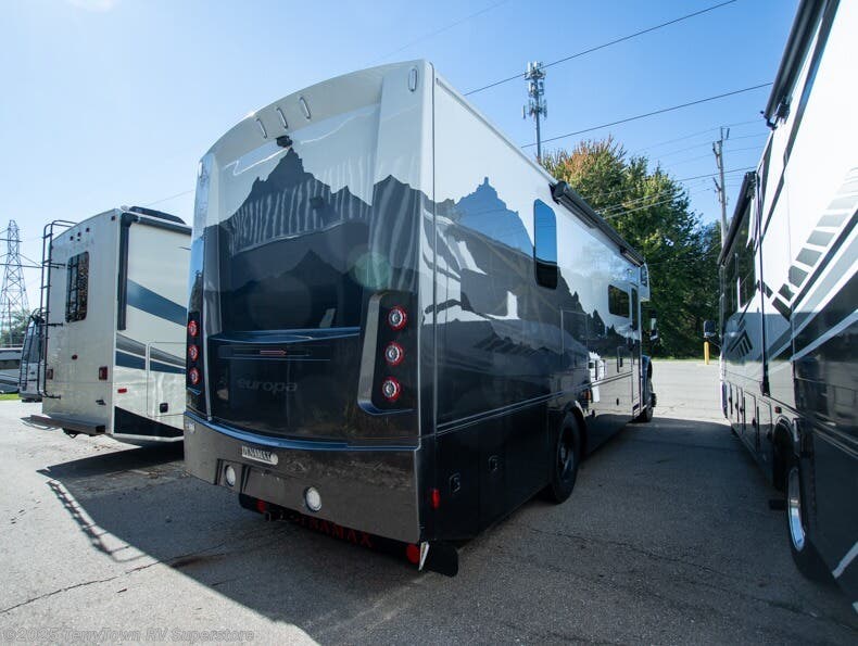 Used 2025 Dynamax Corp Europa 31SS available in Grand Rapids, Michigan